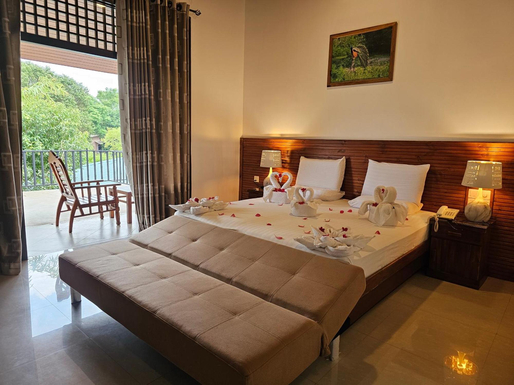 Gamodh Citadel Resort Anuradhapura Exterior photo