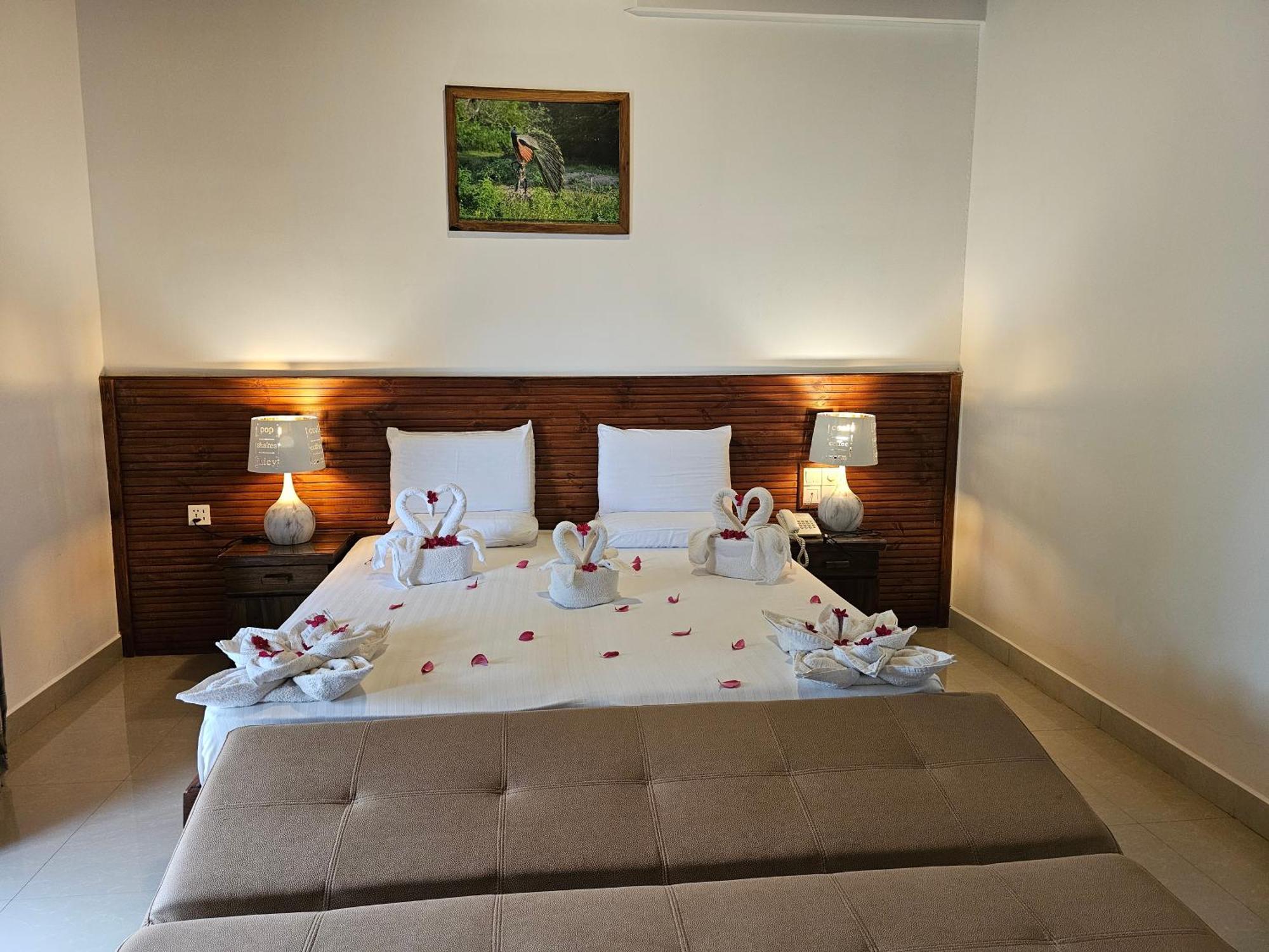 Gamodh Citadel Resort Anuradhapura Exterior photo