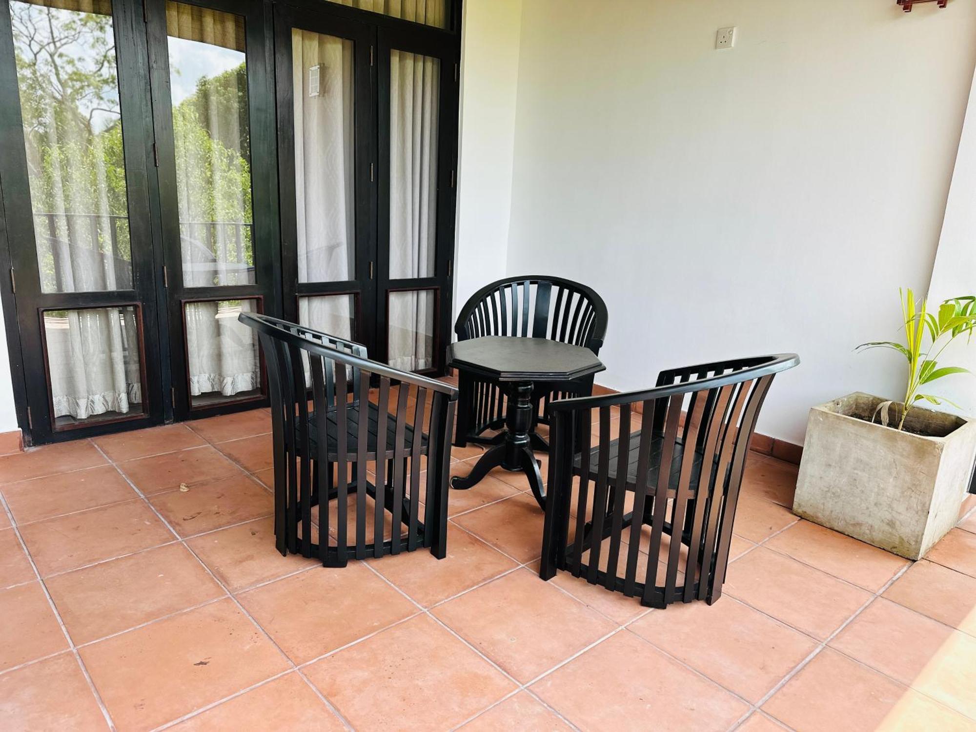 Gamodh Citadel Resort Anuradhapura Exterior photo