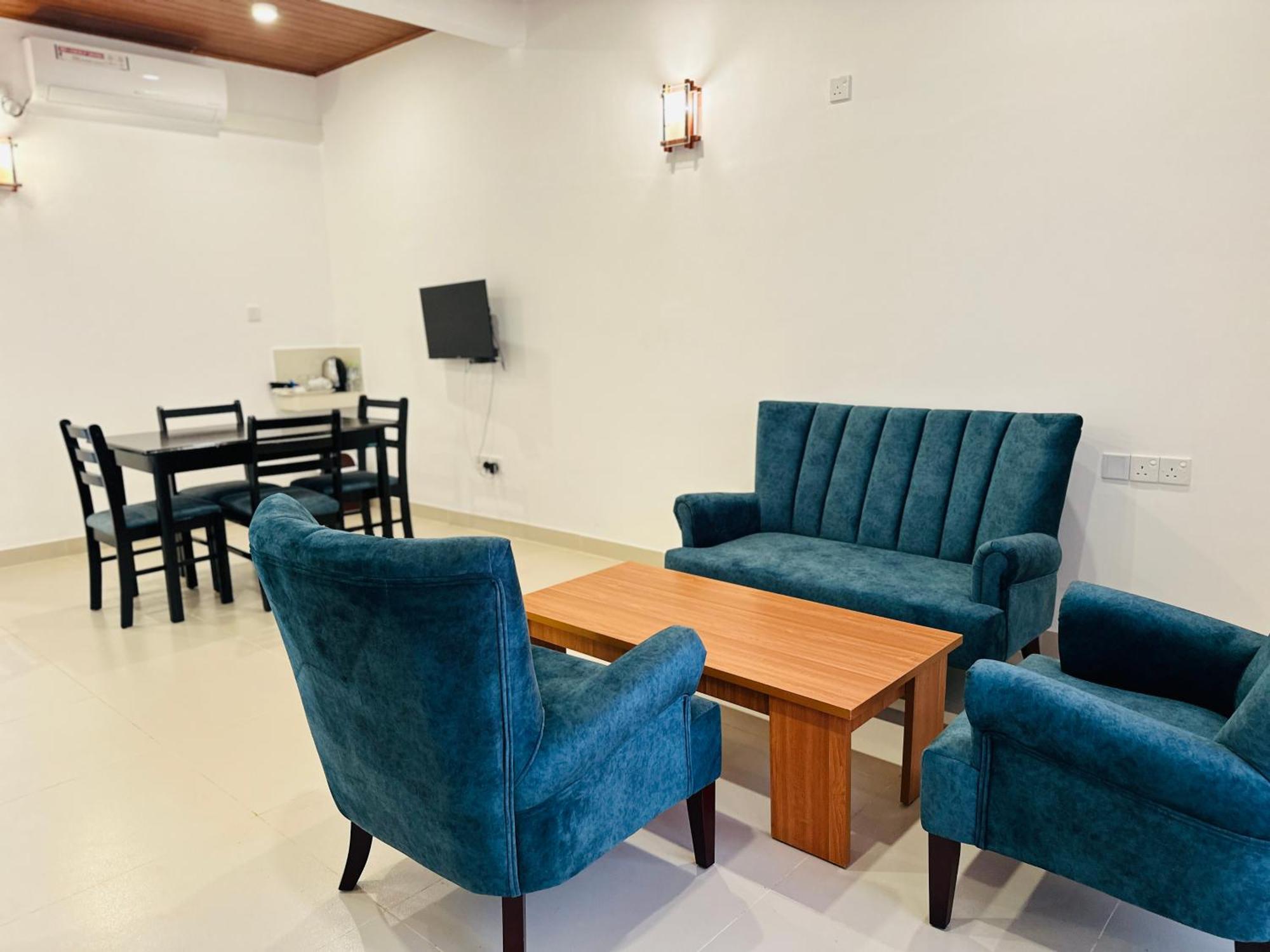 Gamodh Citadel Resort Anuradhapura Exterior photo