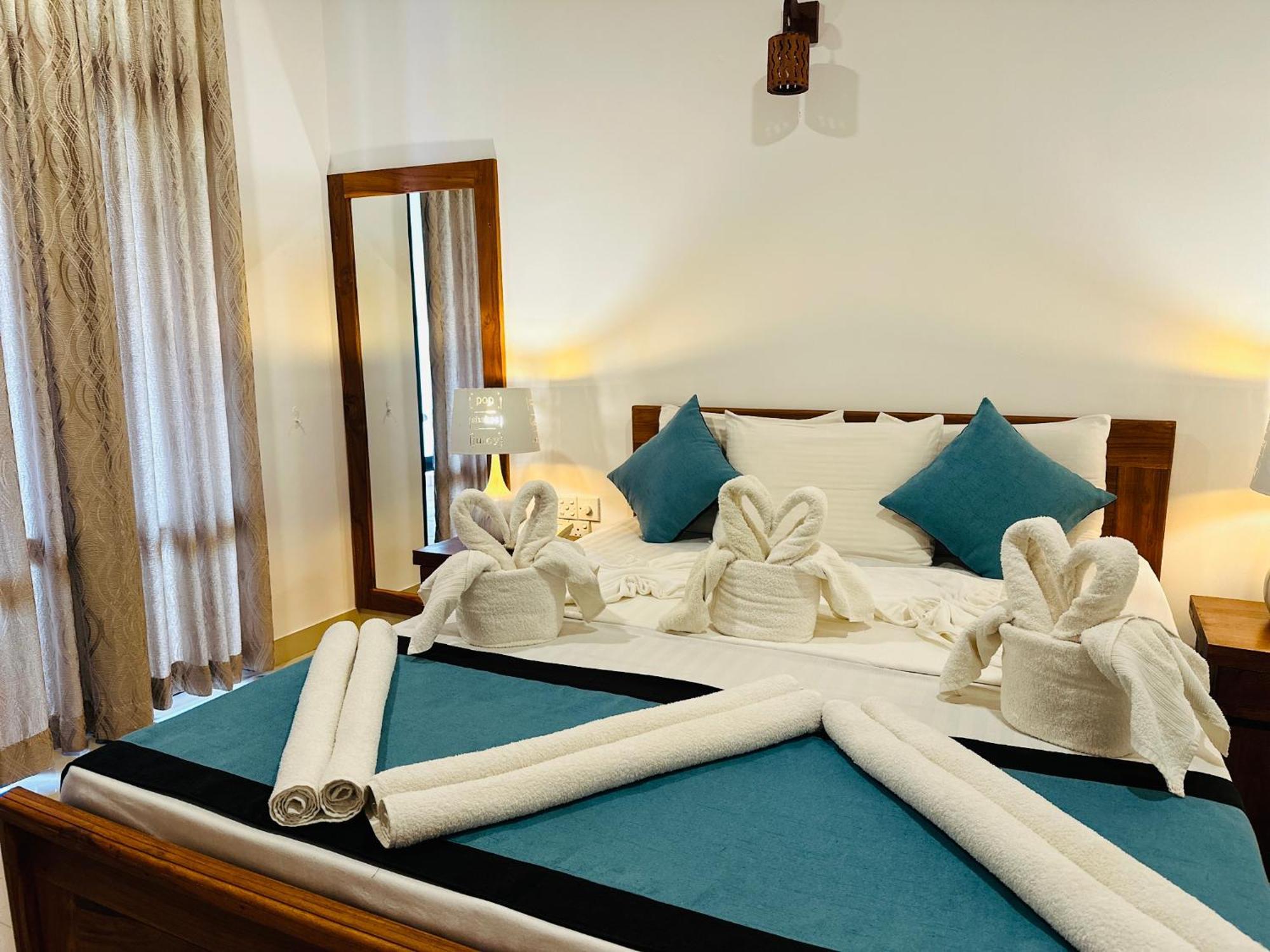 Gamodh Citadel Resort Anuradhapura Exterior photo