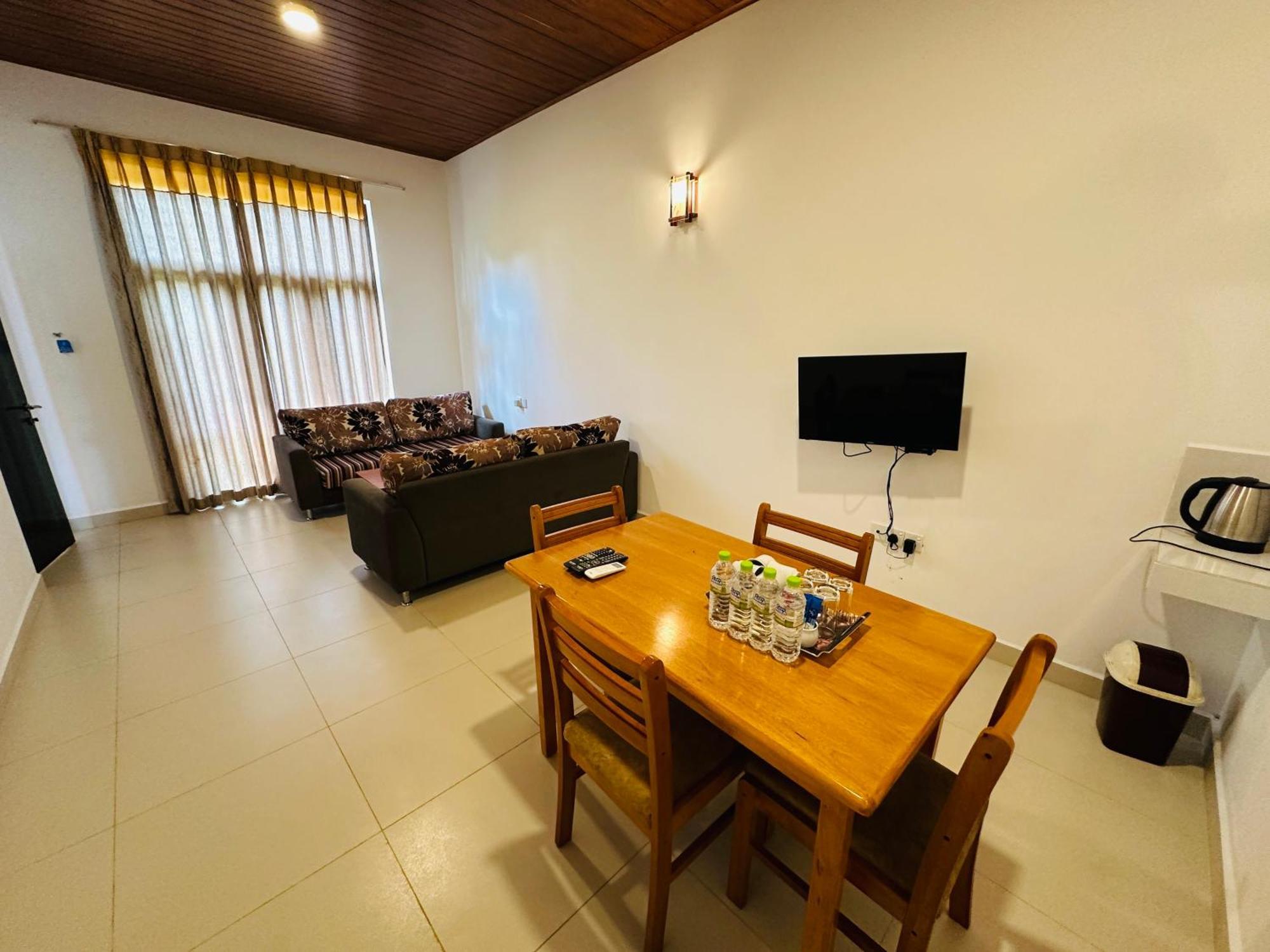 Gamodh Citadel Resort Anuradhapura Exterior photo
