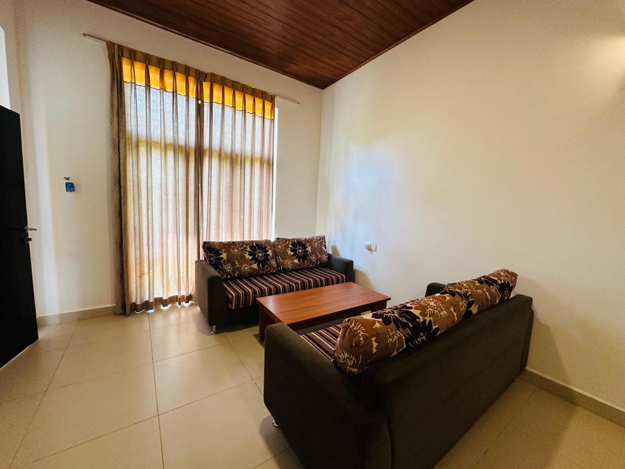 Gamodh Citadel Resort Anuradhapura Exterior photo