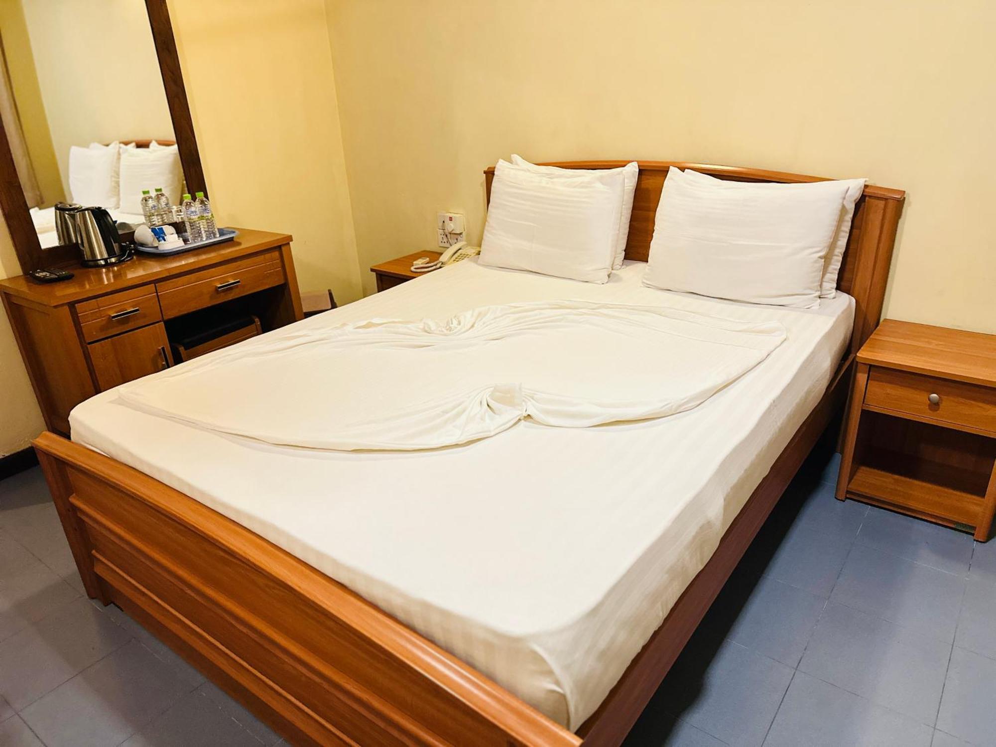 Gamodh Citadel Resort Anuradhapura Exterior photo