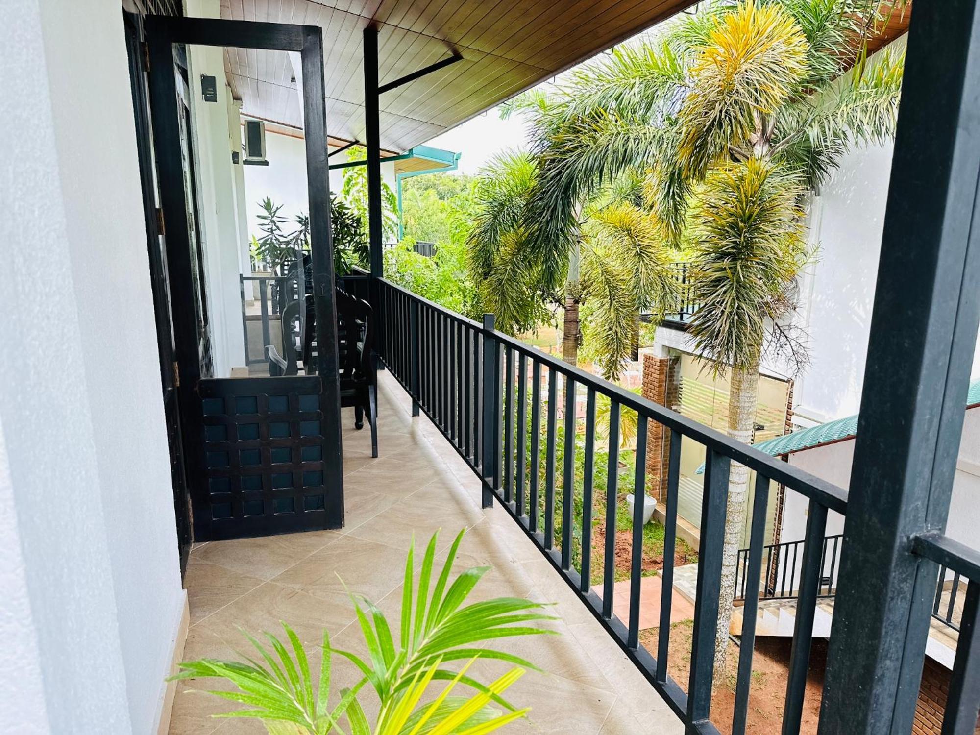Gamodh Citadel Resort Anuradhapura Exterior photo