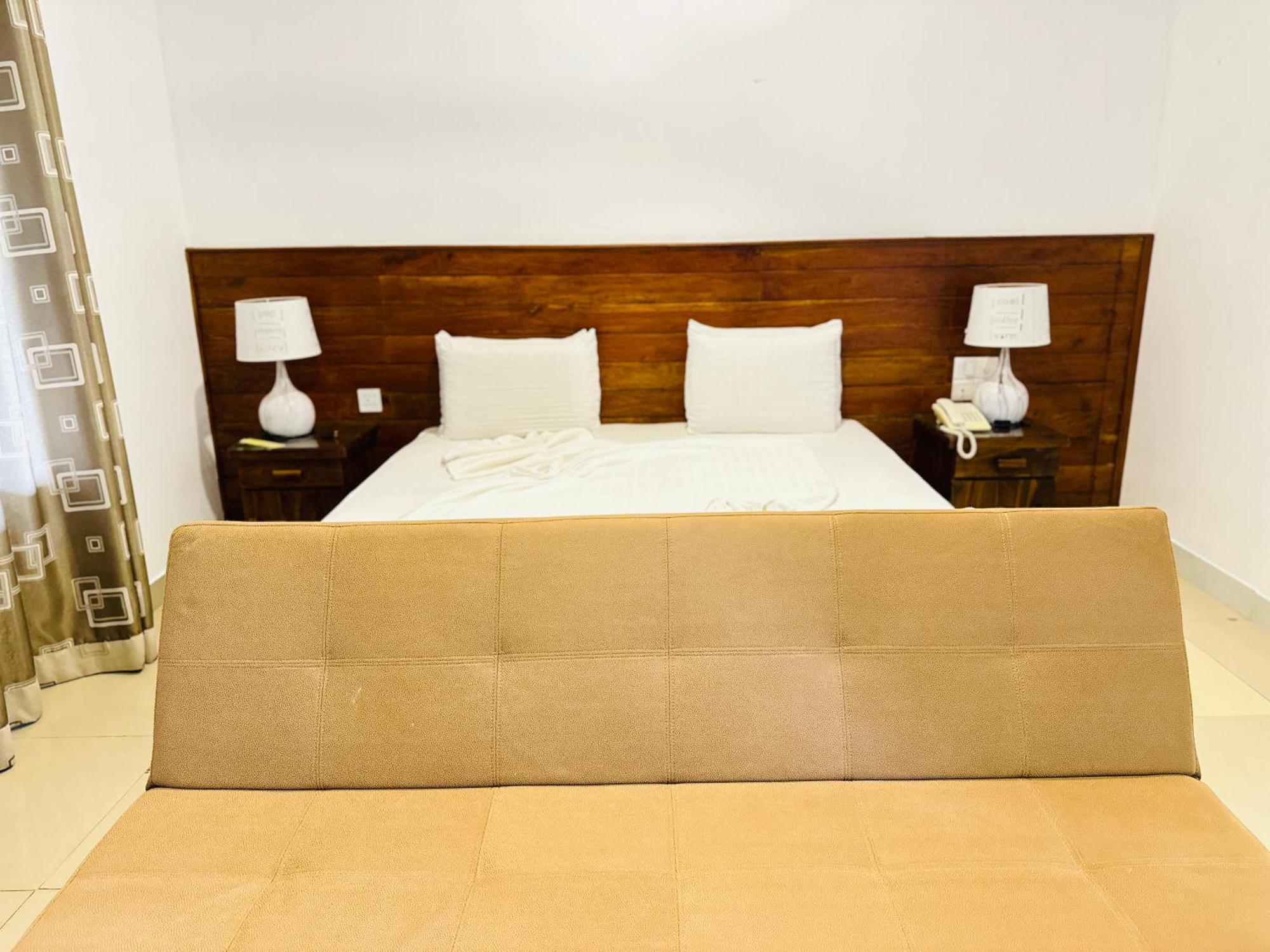 Gamodh Citadel Resort Anuradhapura Exterior photo